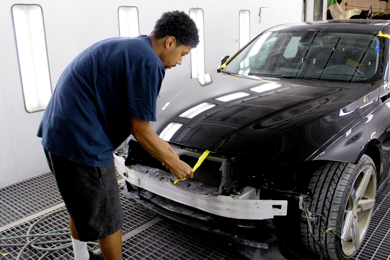 A Day in the Life: Body Work Technician Salaries